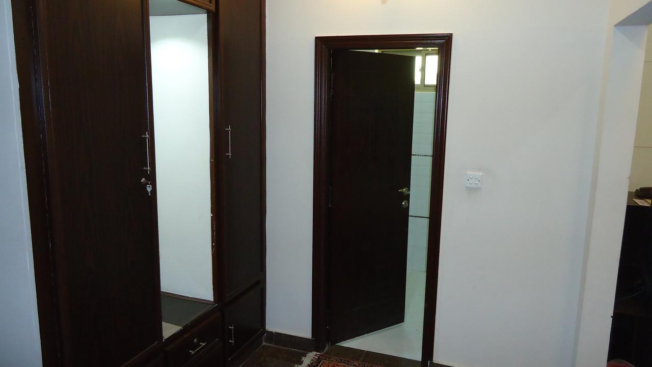 Midway Hotel & Restaurant Sadiqabad Εξωτερικό φωτογραφία