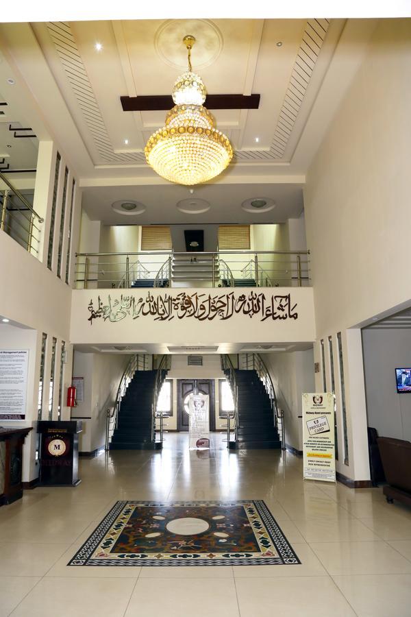 Midway Hotel & Restaurant Sadiqabad Εξωτερικό φωτογραφία